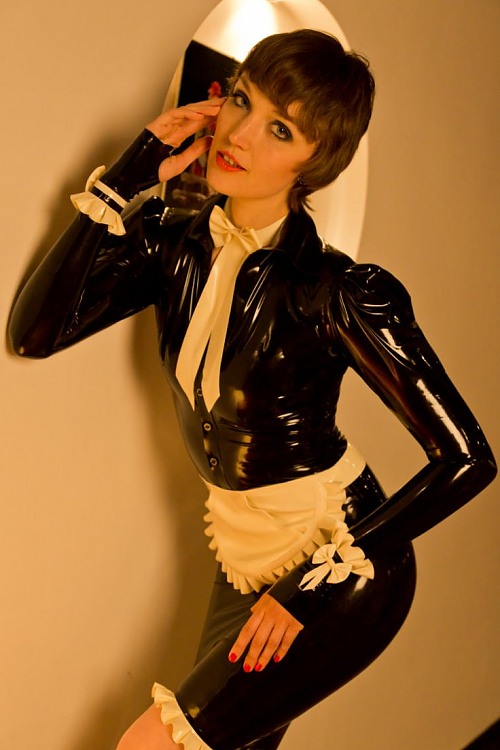 Dutch Dame Simon O Maid
