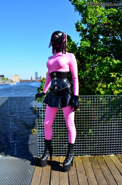 Pink Latexdoll In Berlin Outdoor 9
